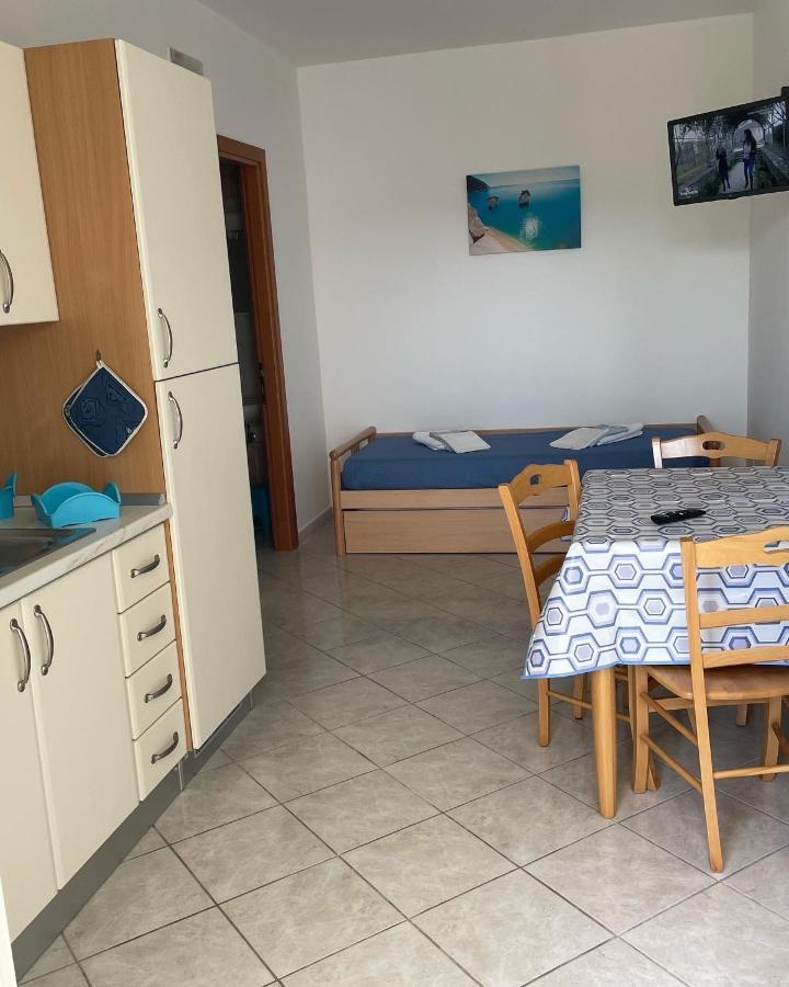 Villa Angela Case Vacanza Вьесте Экстерьер фото